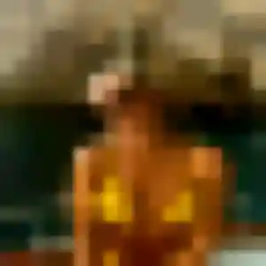Charmante Rym, 31 ans à Avignon - voir sa photo