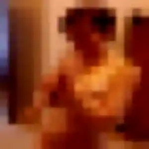 Photo de Agnes à Bouguenais (45 ans) - rencontre sexe gratuit