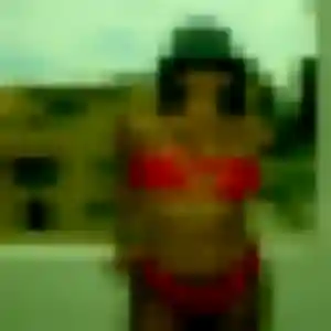 Karine, 43 ans, en ligne à Bron pour une rencontre coquine