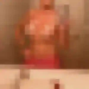 Flore, fille de 42 ans cherche rencontre sexe à Cancale