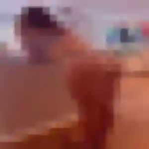 Charmante Ulrike, 34 ans à Cayenne - voir sa photo
