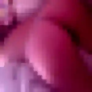 Lena, 20 ans, connectée à Châlons-en-Champagne pour une rencontre coquine