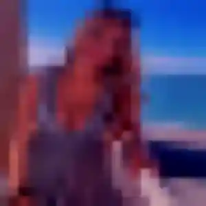Lola, 33 ans, en ligne à Châteaugiron pour un rencontre sexe