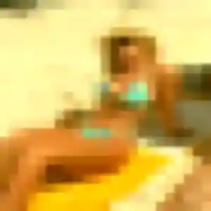 Salome (20 ans) à Châtel-Guyon propose un rencontre sexe rapidement