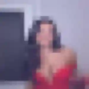 Constance, 24 ans, connectée à Chécy pour une rencontre coquine