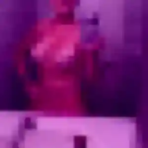 Elena (26 ans) à Chilly-Mazarin cherche une rencontre ce soir
