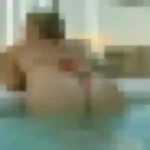 Leana, femme de 29 ans propose rencontre sexe à Cuges-les-Pins