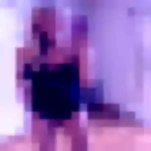 Découvre Isabella, 21 ans à Dainville gratuitement