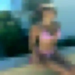 Sexy Maeva, 21 ans à Escaudain - la contacter