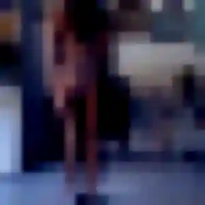 Bettina, 20 ans, connectée à Genas pour un rencontre sexe