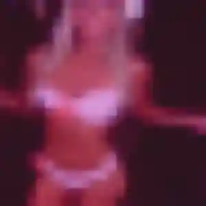 Lamia, 21 ans, en ligne à Harnes pour un rencontre sexe