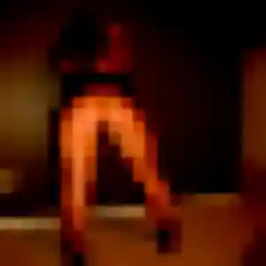 Cecile, 35 ans, en ligne à Hyères pour un rencontre sexe