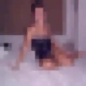 Anne-Sophie, 33 ans, connectée à Irigny pour un rencontre sexe