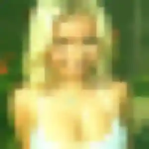 Francine, femme de 19 ans cherche rencontre sexe à Janzé