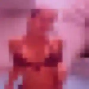 Charmante Amira, 25 ans à L'Étang-Salé - voir sa photo