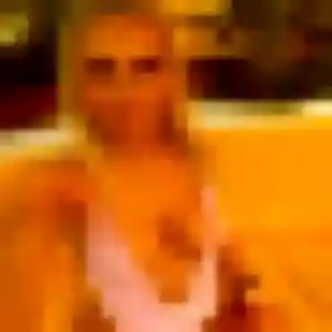 Axelle (39 ans) à La Rochelle propose un rencontre sexe ce soir