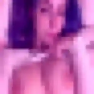 Sexy Violette, 33 ans à Le Péage-de-Roussillon - découvrir son profil