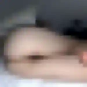 Anne-Sophie, 24 ans, connectée à Le Rove pour un rencontre sexe