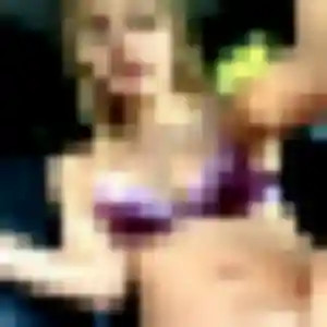 Bettina, 34 ans, connectée à Liffré pour un rencontre sexe