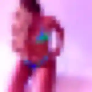 Amandine, 26 ans, en ligne à Maen Roch pour un rencontre sexe