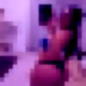 Clara, 19 ans, en ligne à Marly-le-Roi pour un rencontre sexe