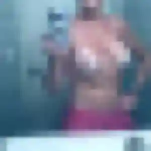 Contacte Sixtine, 43 ans à Martignas-sur-Jalle en privé
