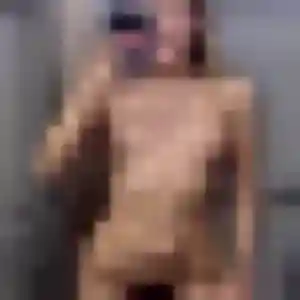 Rejoins Kelly, 34 ans à Melun en privé