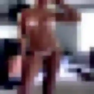 Urielle, 34 ans, en ligne à Monistrol-sur-Loire pour une rencontre coquine