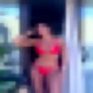Ulrike, femme de 35 ans propose rencontre sexe à Montauroux
