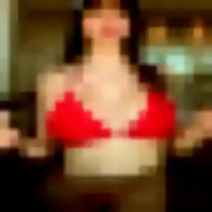 Eglantine (29 ans) à Montigny-le-Bretonneux attend un rencontre sexe ce soir