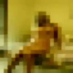 Adele, 23 ans, connectée à Nogent-le-Rotrou pour un rencontre sexe