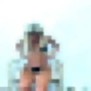 Romina, 27 ans, cherche un rencontre sexe à Obernai