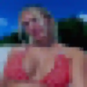 Leontine, 28 ans, connectée à Pantin pour une rencontre coquine
