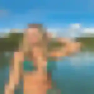 Photo de Nina à Pérenchies (42 ans) - rencontre sexe discret