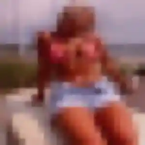 rencontre sexe à Plessé : photo de Roxane, 23 ans - sans engagement