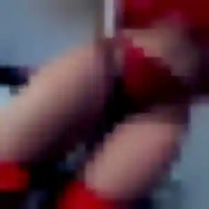 Nadia, 33 ans, en ligne à Pontoise pour un rencontre sexe