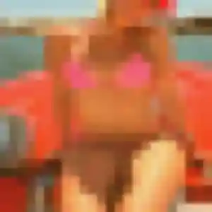 Contacte Zelda, 36 ans à Port-Louis en privé