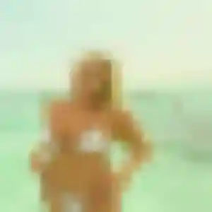 Anouk, fille de 19 ans propose rencontre sexe à Porto-Vecchio