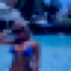 Charmante Stephanie, 32 ans à Puget-sur-Argens - voir sa photo