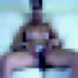 Profil de Anne-Charlotte à Roquefort-la-Bédoule (28 ans) - rencontre sexe anonyme