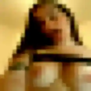 Mila, 35 ans, connectée à Saint-Arnoult-en-Yvelines pour une rencontre coquine