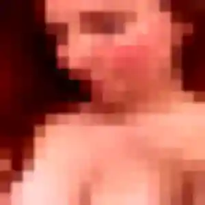 Coralie, 20 ans, connectée à Saint-Denis pour une rencontre coquine
