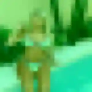 Charmante Angelique, 24 ans à Saint-Doulchard - voir sa photo