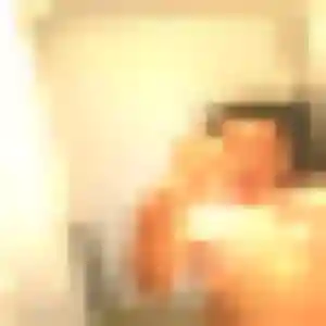 Khadija, 29 ans, connectée à Saint-Étienne-de-Montluc pour une rencontre coquine