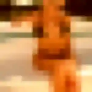 Contacte Priscilla, 21 ans à Saint-Loubès en privé