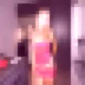 Charmante Rym, 36 ans à Saint-Saturnin-lès-Avignon - la contacter