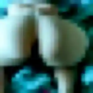 Kim, 27 ans, en ligne à Saint-Zacharie pour un rencontre sexe
