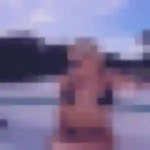 Découvre Helena, 23 ans à Sassenage en privé