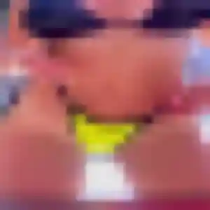 Ulrike, 25 ans, en ligne à Saujon pour un rencontre sexe