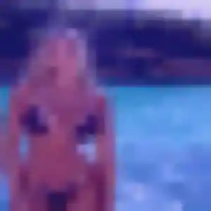 Prisca, 34 ans, en ligne à Simiane-Collongue pour un rencontre sexe